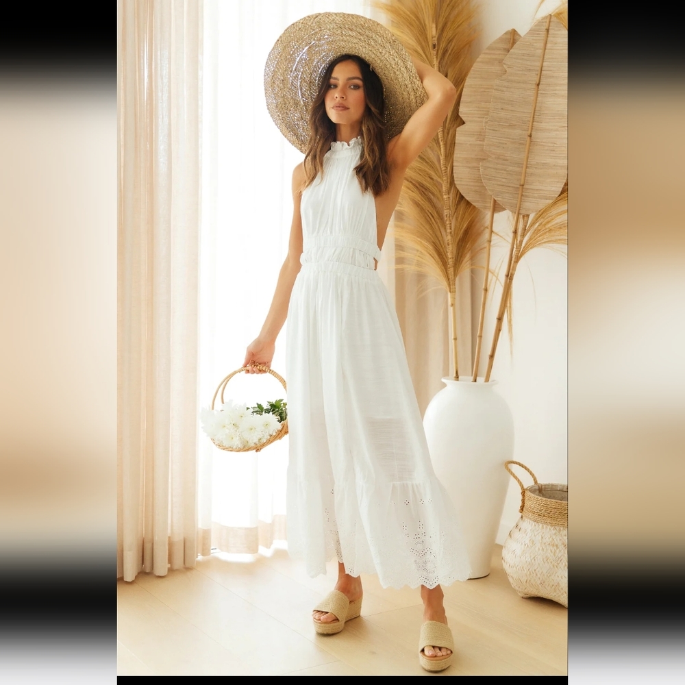 NWT HERE COMES THE SUN White Maxi Dress